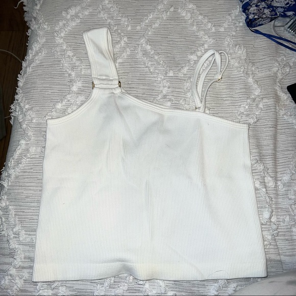 Ribbed white crop with gold details - Picture 1 of 4